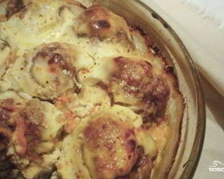 Тефтели с подливкой из сметаны