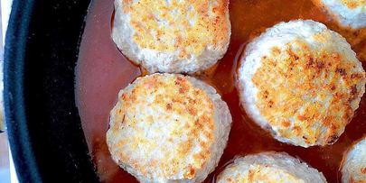 тефтели с подливкой на сковороде