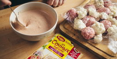 тефтели с цветной капустой в сливочно-томатном соусе