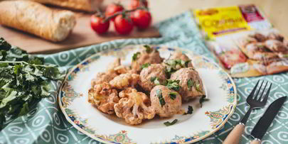 тефтели с цветной капустой в сливочно-томатном соусе