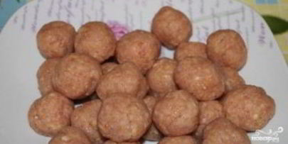 тефтели в молочном соусе