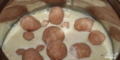 тефтели в молочном соусе