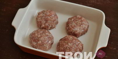 тефтели в сметанном соусе