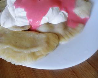 Вареники с клубникой