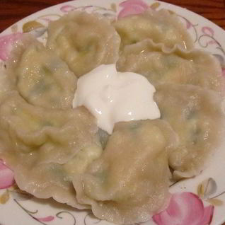 Вареники с творогом и луком