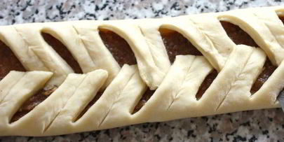 датские булочки с пеканом и кленовым сиропом