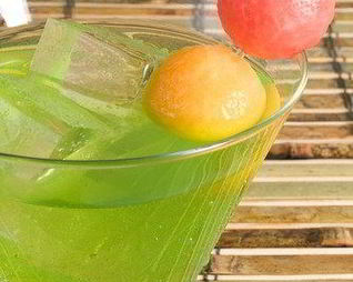 Дынно-имбирный пунш с базиликом