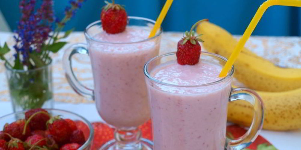 Рецепт клубнично-банановый коктейль