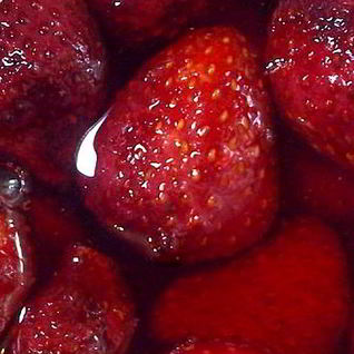 Клубника в сиропе на зиму