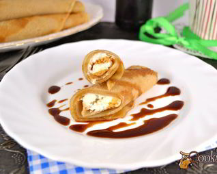 Кофейные блинчики с творожной массой и кофейным сиропом