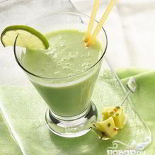 Рецепт Коктейль из замороженного йогурта с лаймом и бананом