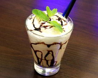 Коктейль Сникерс