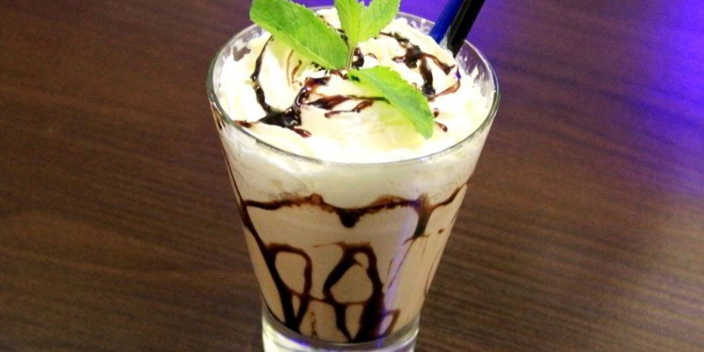 Рецепт коктейль сникерс