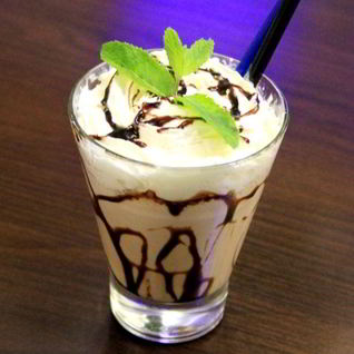 Коктейль Сникерс