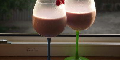 малиновый коктейль с мороженым