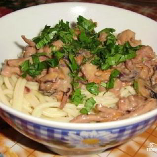 Морской коктейль со спагетти