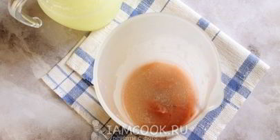 напиток из молочной сыворотки с яблоками