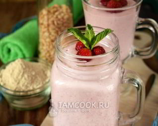 Протеиновый коктейль с творогом и кедровой мукой