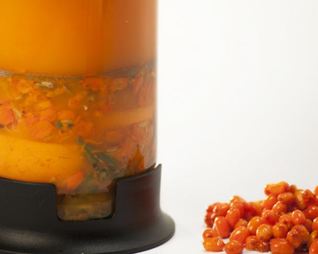 Теплый облепиховый напиток