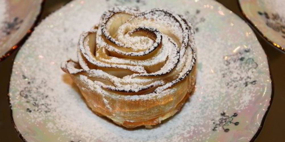 Рецепт яблочные розы в абрикосовом сиропе