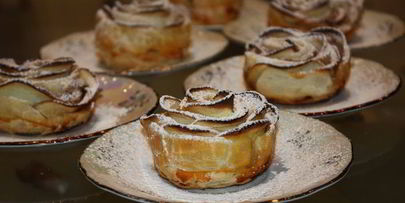 яблочные розы в абрикосовом сиропе