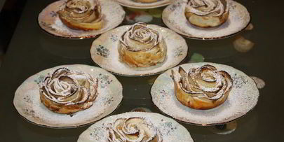 яблочные розы в абрикосовом сиропе