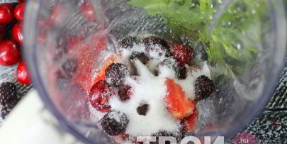 ягодный коктейль