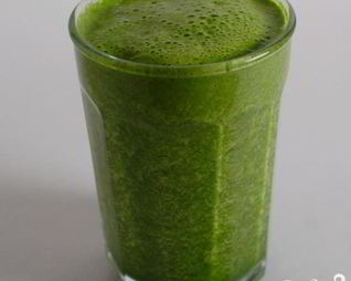 Зеленый витаминный напиток для зимы