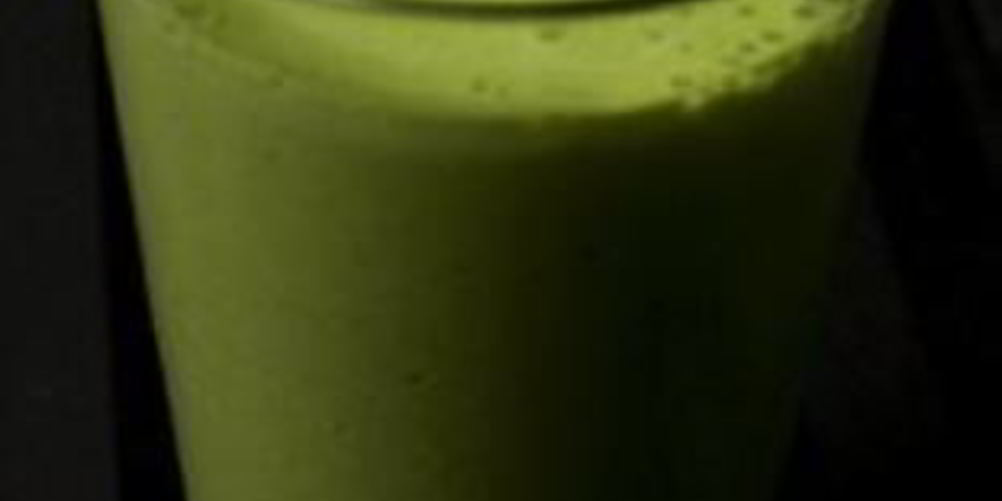 Рецепт зеленый витаминный напиток с кокосом