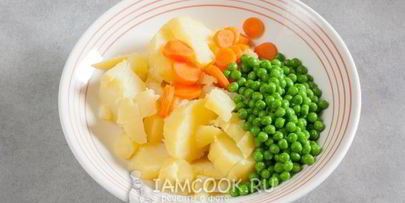 аргентинский салат ensalada rusa