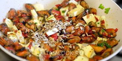 горячий салат с мидиями