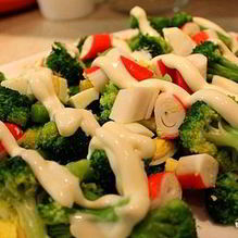 Рецепт Крабовый салат с брокколи