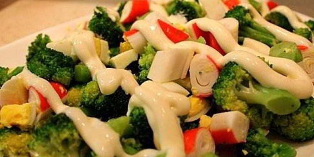 Рецепт крабовый салат с брокколи