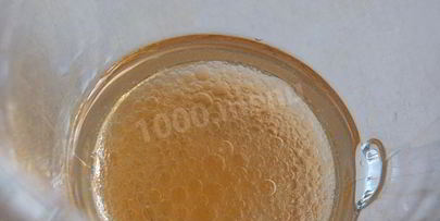 необычный салат с маринованным виноградом и зеленым луком