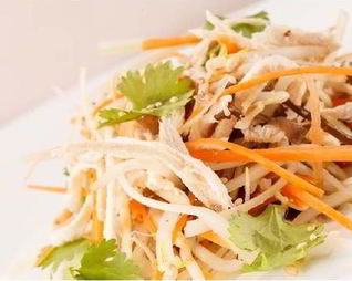 Новогодний салат с сельдереем