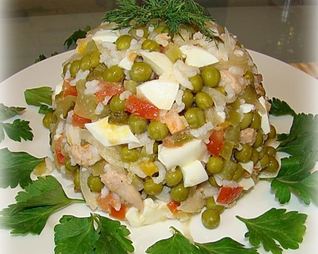 Печень трески с рисом салат