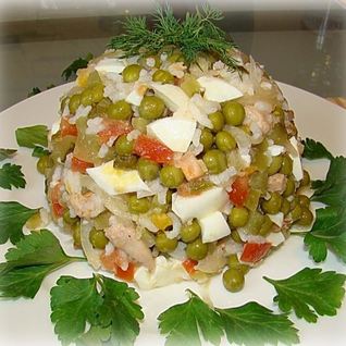 Печень трески с рисом салат