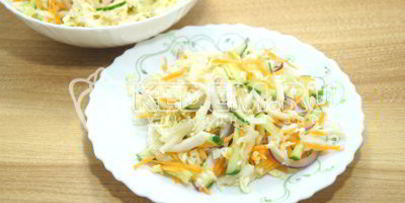 простой салат из пекинской капусты