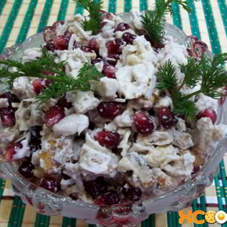 Салат из граната и грецких орехов