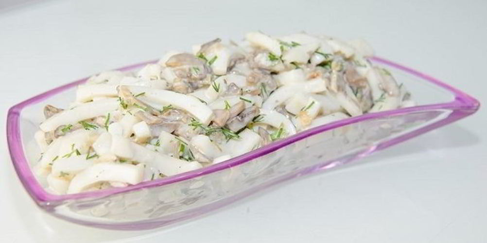 Рецепт салат из кальмаров и грибов