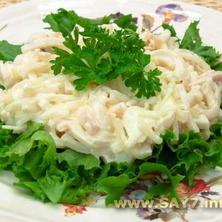 Салат из кальмаров с рисом