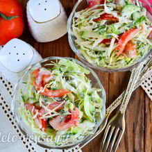 Рецепт Салат из капусты, огурцов и помидоров