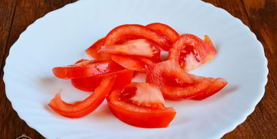 салат из капусты, огурцов и помидоров