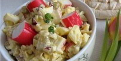 салат из крабовых палочек и яиц