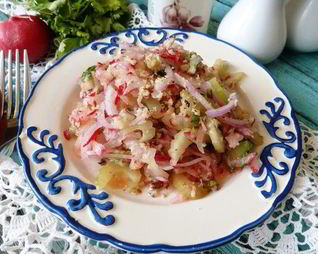 Салат из редиса и сельдерея