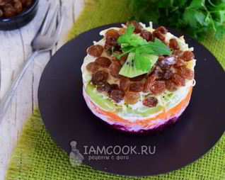 Салат из свеклы, моркови и сыра