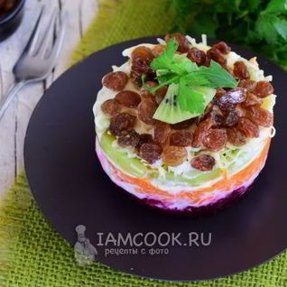 Салат из свеклы, моркови и сыра