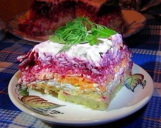 Салат из свеклы, сыра и моркови