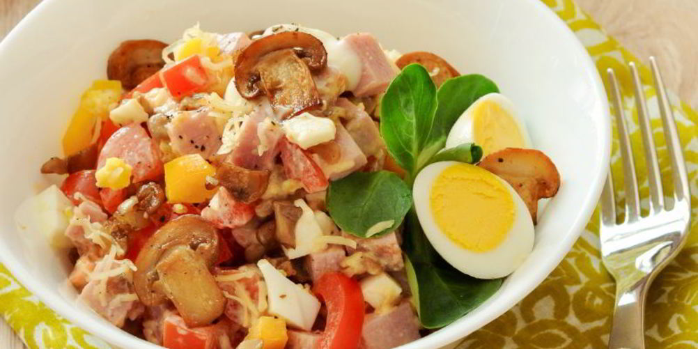 Рецепт салат из ветчины с шампиньонами