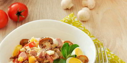 салат из ветчины с шампиньонами